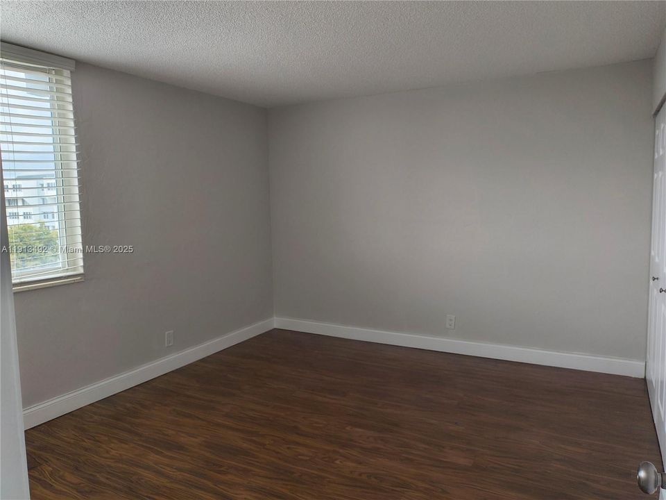 Recientemente alquilado: $2,600 (3 camas, 2 baños, 1205 Pies cuadrados)