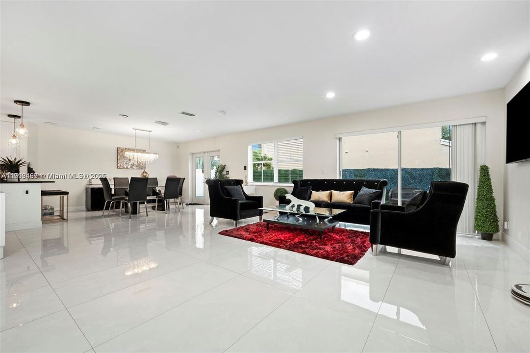 Active With Contract: $599,000 (4 beds, 2 baths, 1941 Square Feet)