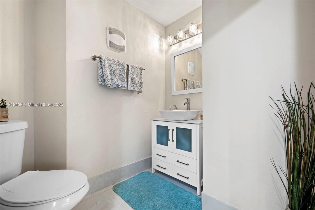 Active With Contract: $599,000 (4 beds, 2 baths, 1941 Square Feet)