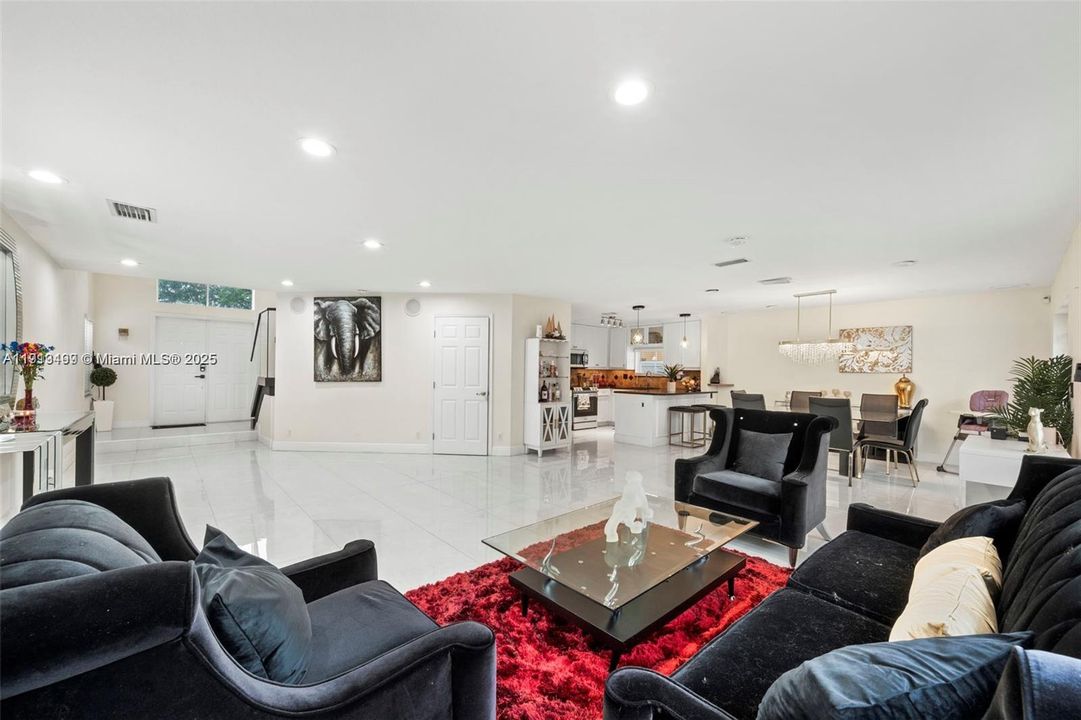 Active With Contract: $599,000 (4 beds, 2 baths, 1941 Square Feet)