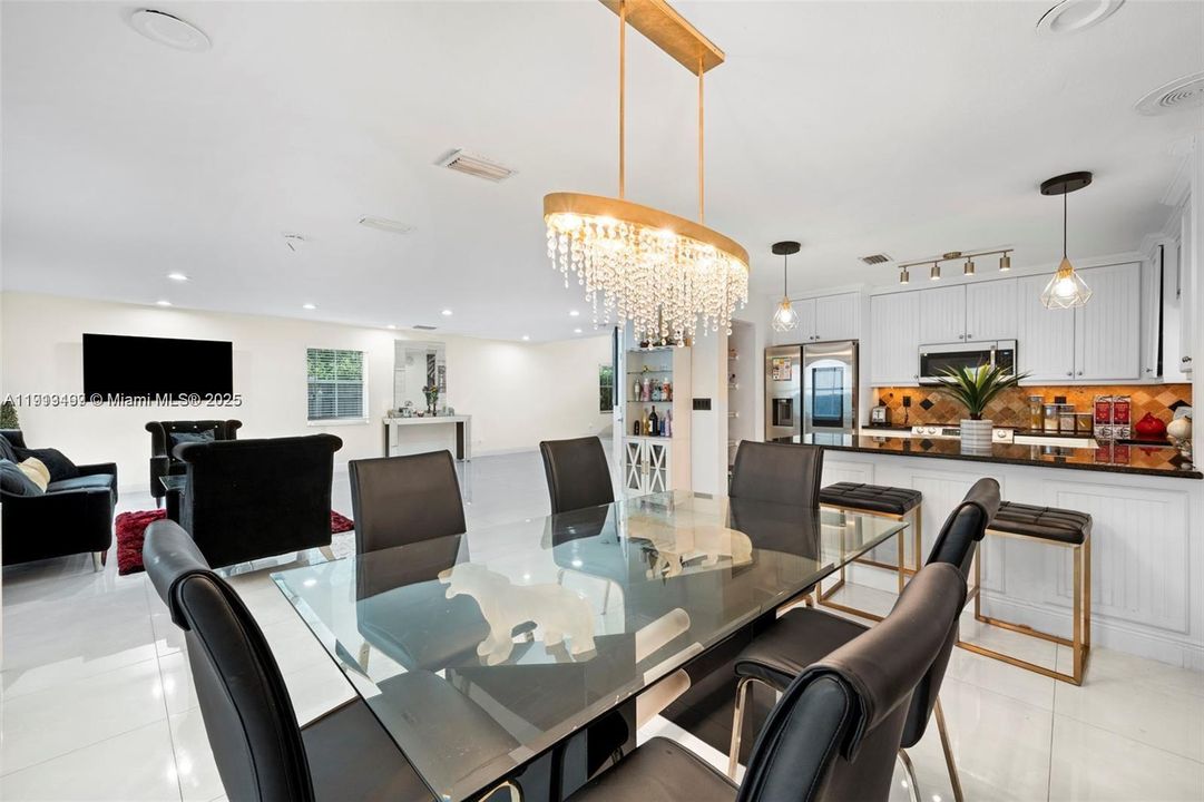 Active With Contract: $599,000 (4 beds, 2 baths, 1941 Square Feet)