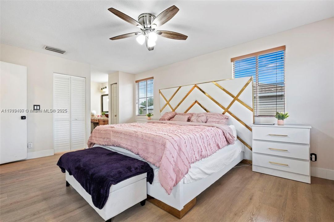 Active With Contract: $599,000 (4 beds, 2 baths, 1941 Square Feet)