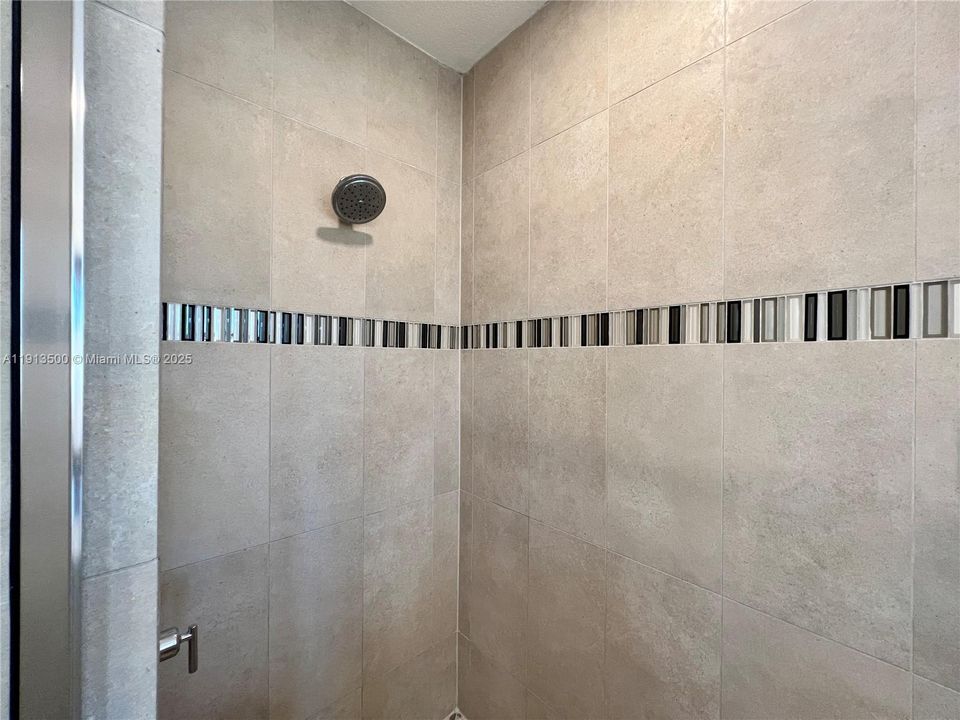 For Sale: $2,590,000 (8 beds, 4 baths, 4426 Square Feet)