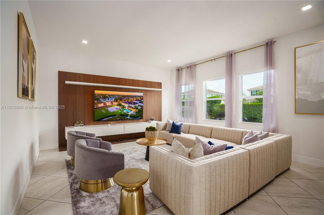 For Sale: $2,590,000 (8 beds, 4 baths, 4426 Square Feet)