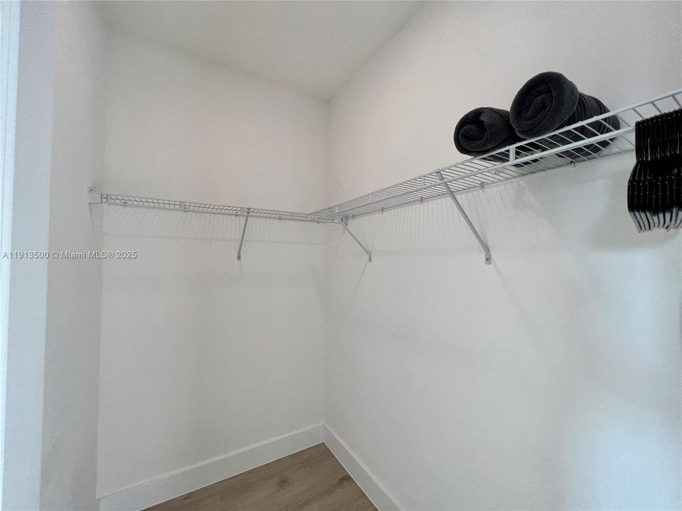 For Sale: $2,590,000 (8 beds, 4 baths, 4426 Square Feet)