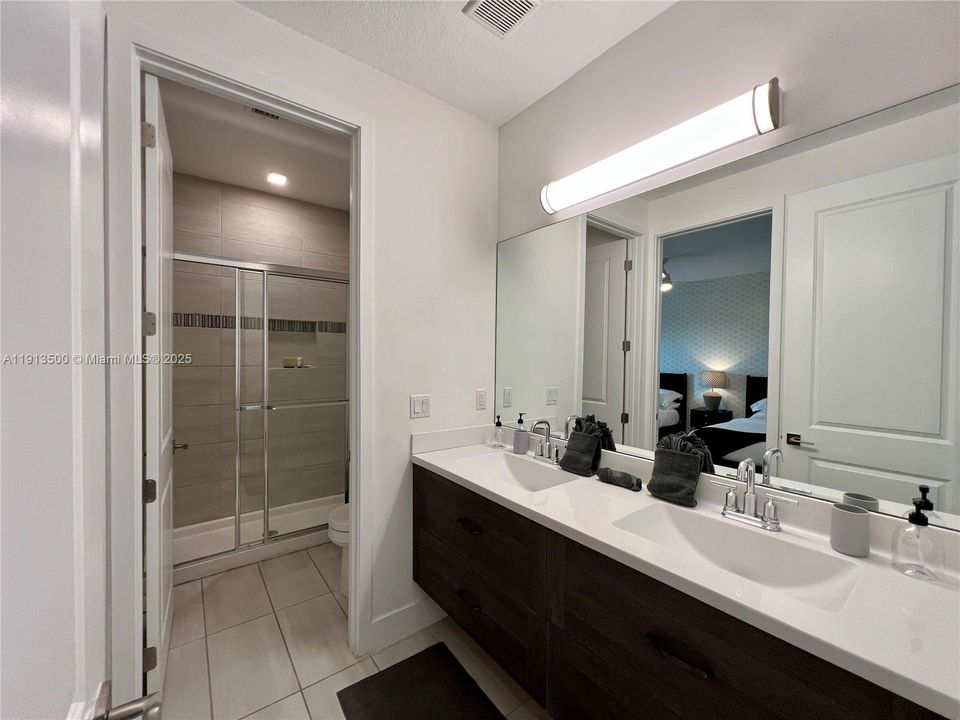 For Sale: $2,590,000 (8 beds, 4 baths, 4426 Square Feet)