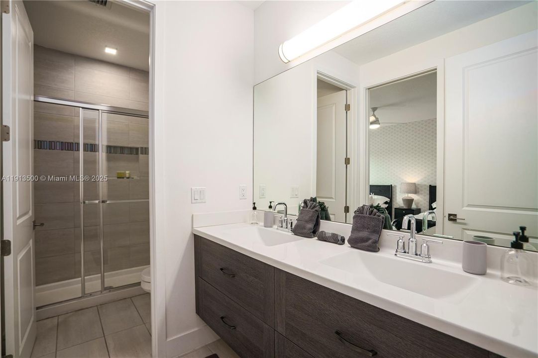 For Sale: $2,590,000 (8 beds, 4 baths, 4426 Square Feet)