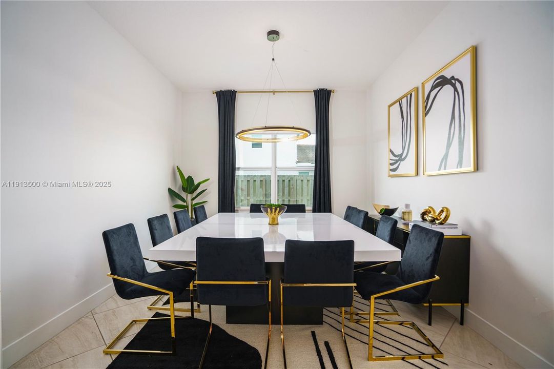 For Sale: $2,590,000 (8 beds, 4 baths, 4426 Square Feet)