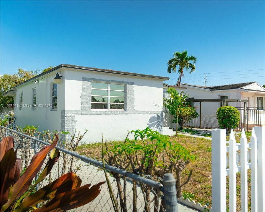 В аренду: $3,500 (3 спален, 2 ванн, 2047 Квадратных фут)