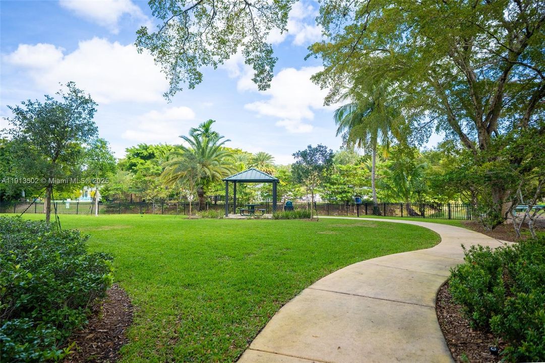 For Sale: $1,399,990 (3 beds, 2 baths, 2284 Square Feet)