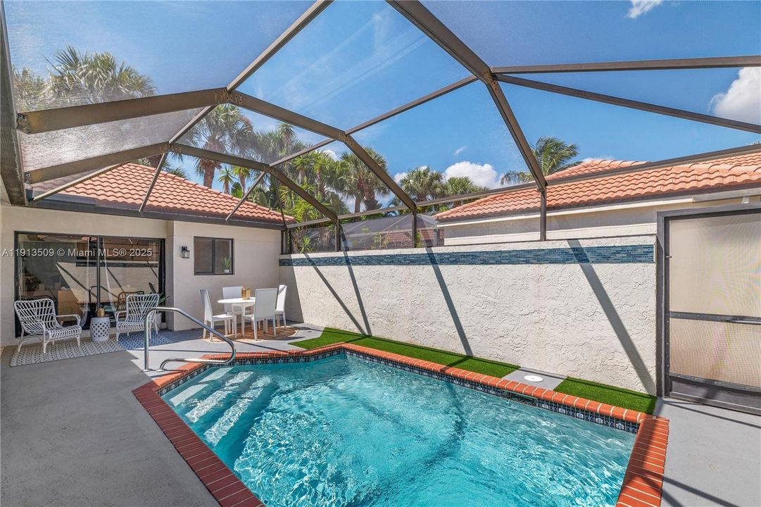 For Rent: $12,500 (3 beds, 2 baths, 1665 Square Feet)