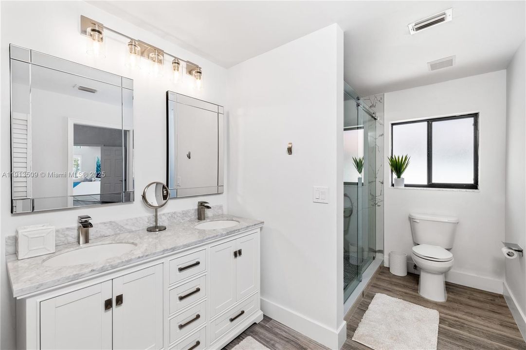 For Rent: $12,500 (3 beds, 2 baths, 1665 Square Feet)