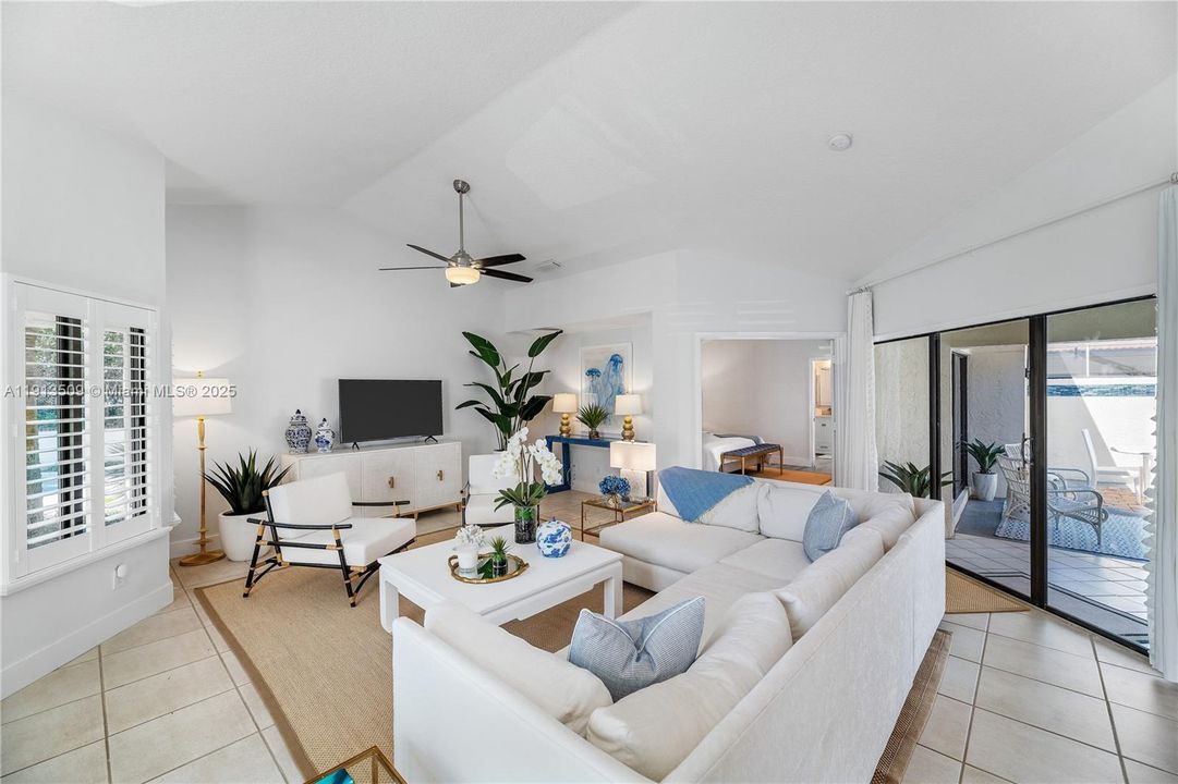 For Rent: $12,500 (3 beds, 2 baths, 1665 Square Feet)