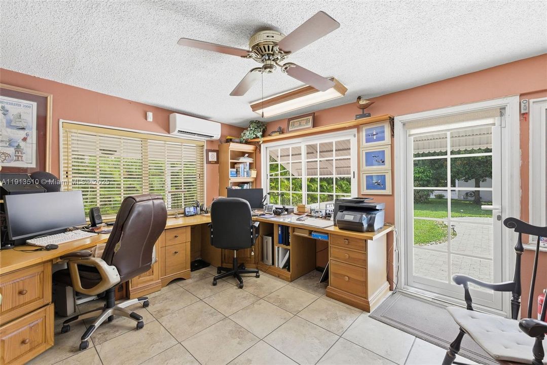 For Sale: $975,000 (3 beds, 2 baths, 2064 Square Feet)