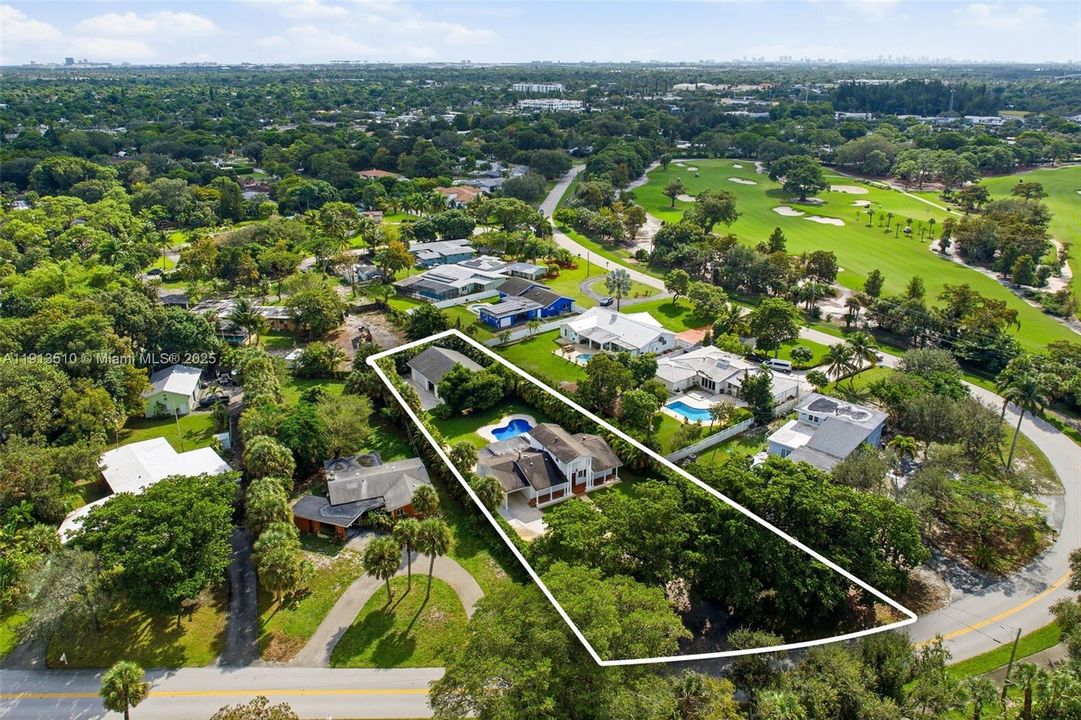 For Sale: $975,000 (3 beds, 2 baths, 2064 Square Feet)