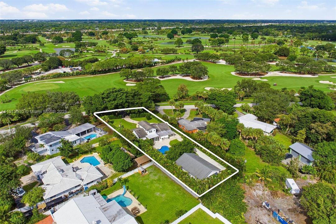 For Sale: $975,000 (3 beds, 2 baths, 2064 Square Feet)