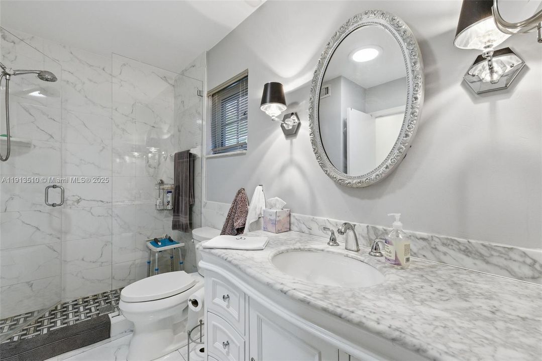 For Sale: $975,000 (3 beds, 2 baths, 2064 Square Feet)