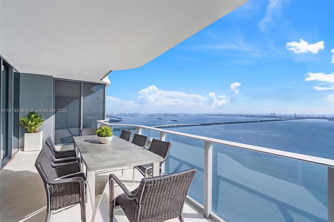 Недавно арендовано: $8,500 (2 спален, 3 ванн, 1542 Квадратных фут)