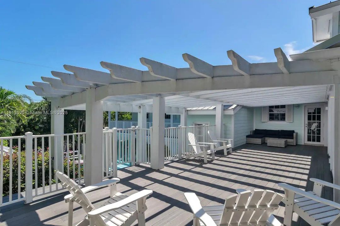 En Venta: $2,600,000 (8 camas, 5 baños, 5097 Pies cuadrados)