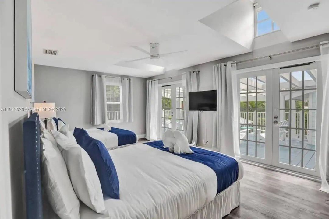 En Venta: $2,600,000 (8 camas, 5 baños, 5097 Pies cuadrados)