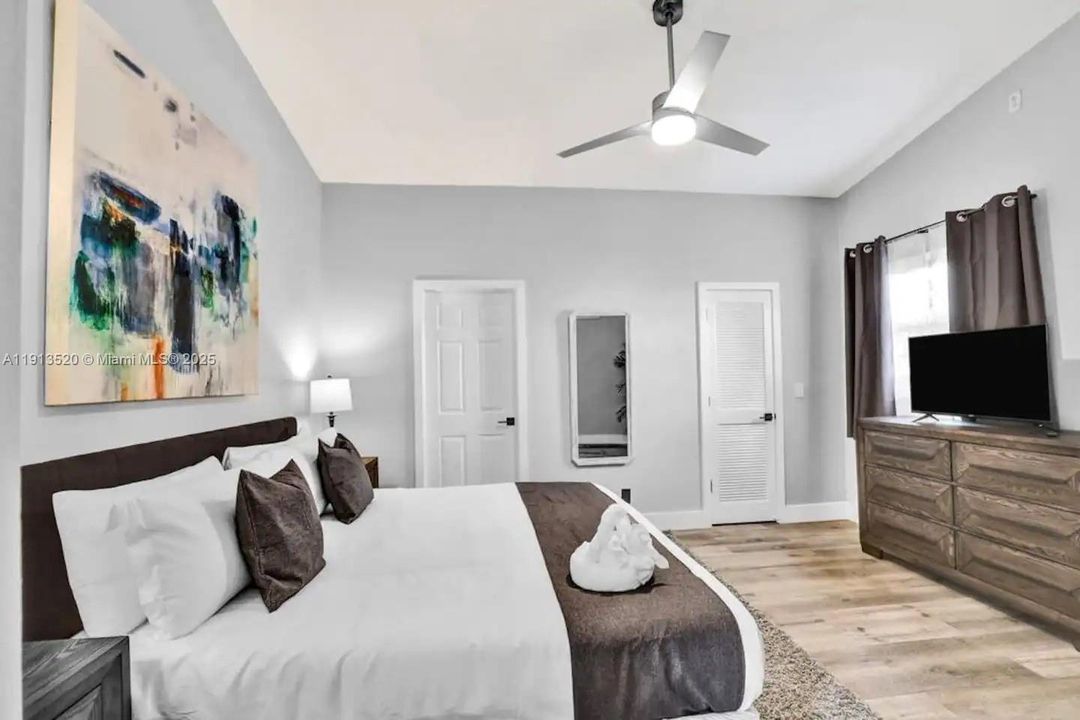 En Venta: $2,600,000 (8 camas, 5 baños, 5097 Pies cuadrados)