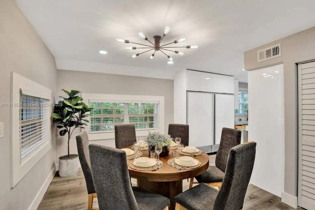 En Venta: $2,600,000 (8 camas, 5 baños, 5097 Pies cuadrados)