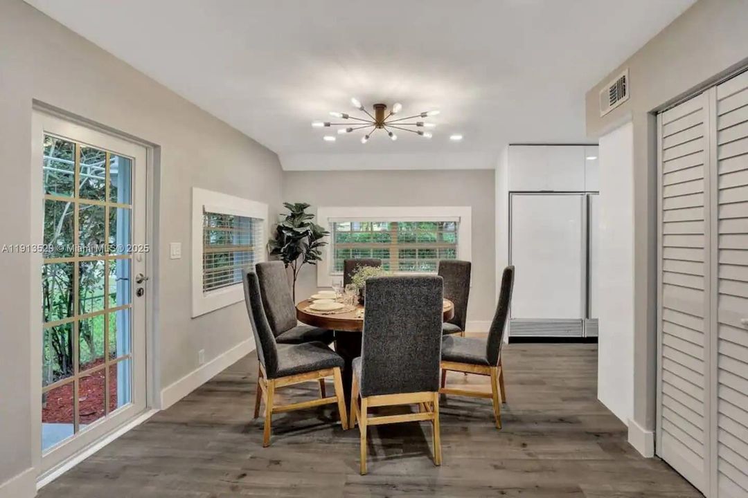 En Venta: $2,600,000 (8 camas, 5 baños, 5097 Pies cuadrados)