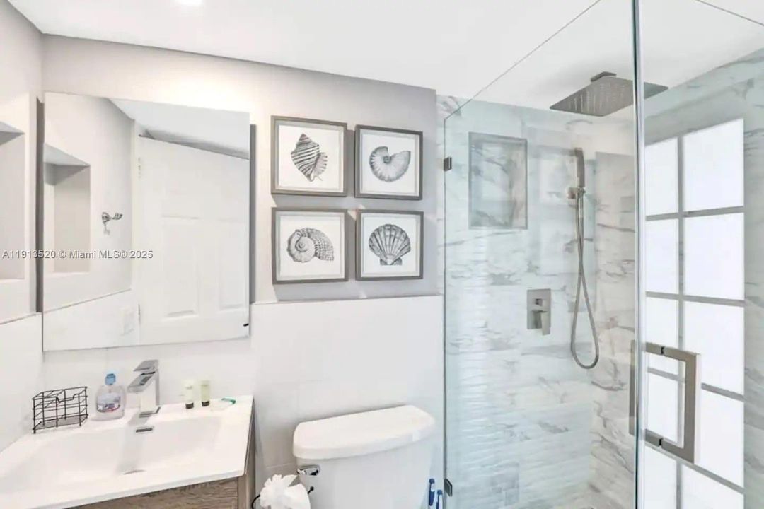 En Venta: $2,600,000 (8 camas, 5 baños, 5097 Pies cuadrados)