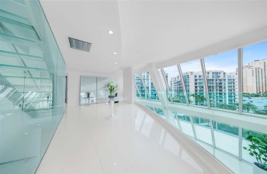 For Sale: $3,500,000 (5 beds, 5 baths, 4684 Square Feet)
