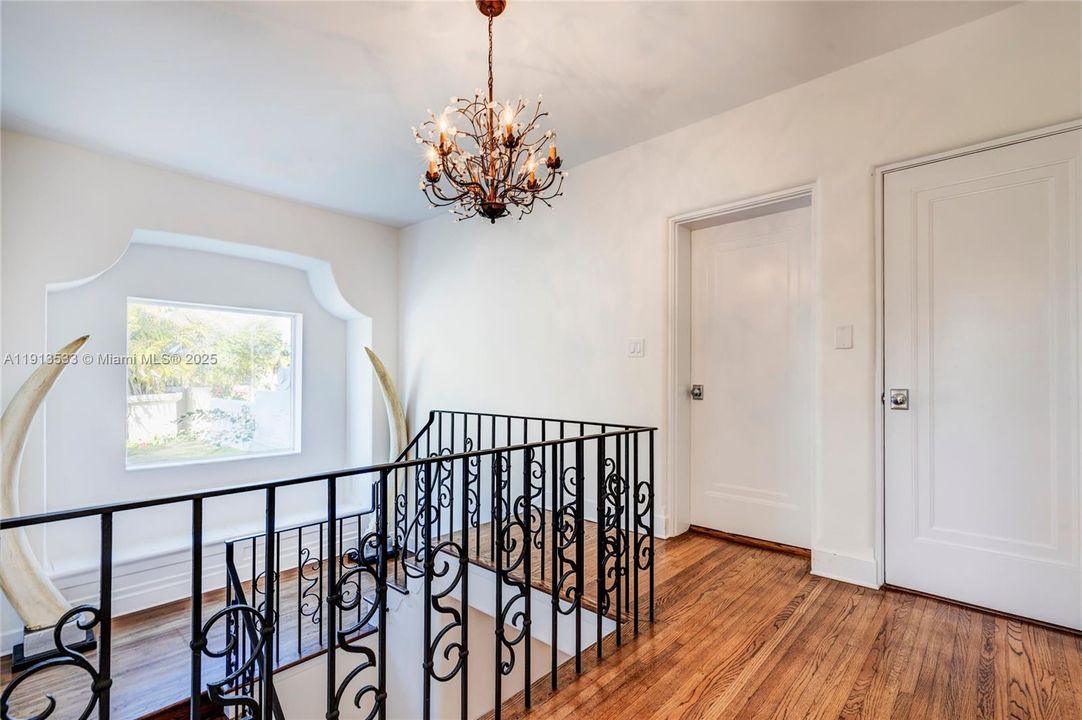 For Rent: $40,000 (5 beds, 4 baths, 3741 Square Feet)