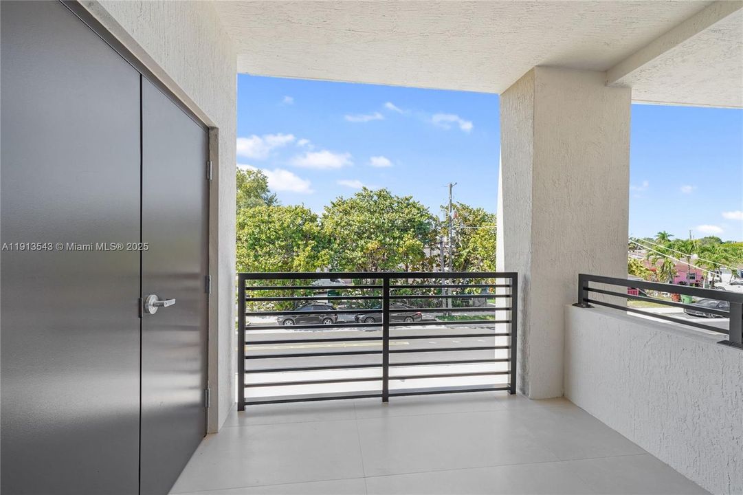 For Rent: $3,800 (3 beds, 2 baths, 1512 Square Feet)