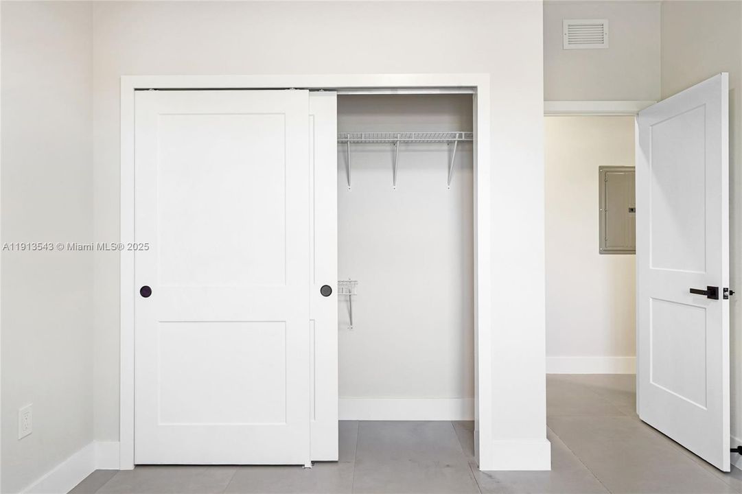 For Rent: $3,800 (3 beds, 2 baths, 1512 Square Feet)