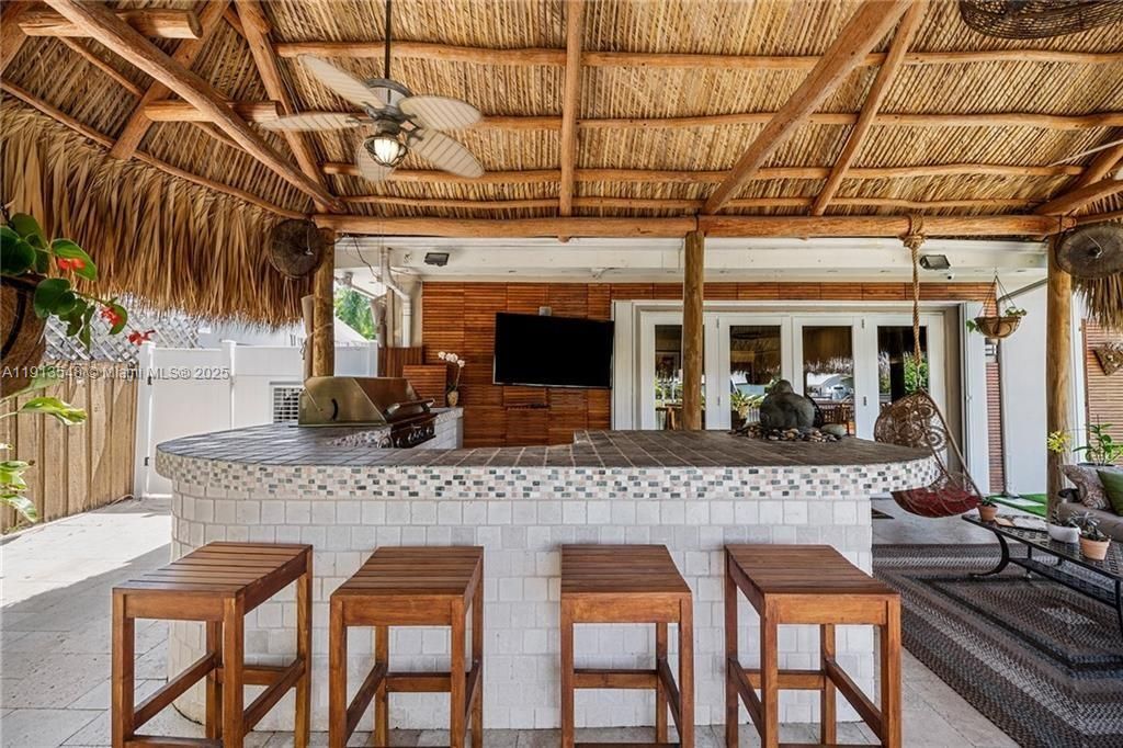 En Venta: $1,997,000 (5 camas, 4 baños, 2564 Pies cuadrados)