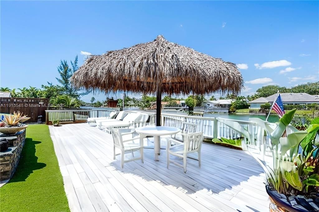 En Venta: $1,997,000 (5 camas, 4 baños, 2564 Pies cuadrados)