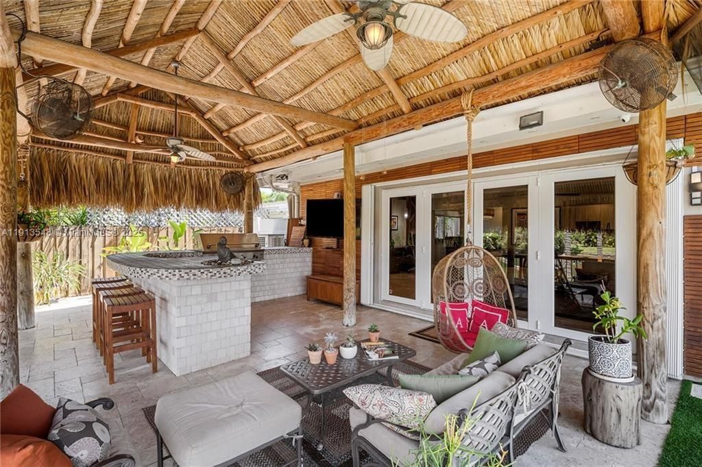 En Venta: $1,997,000 (5 camas, 4 baños, 2564 Pies cuadrados)