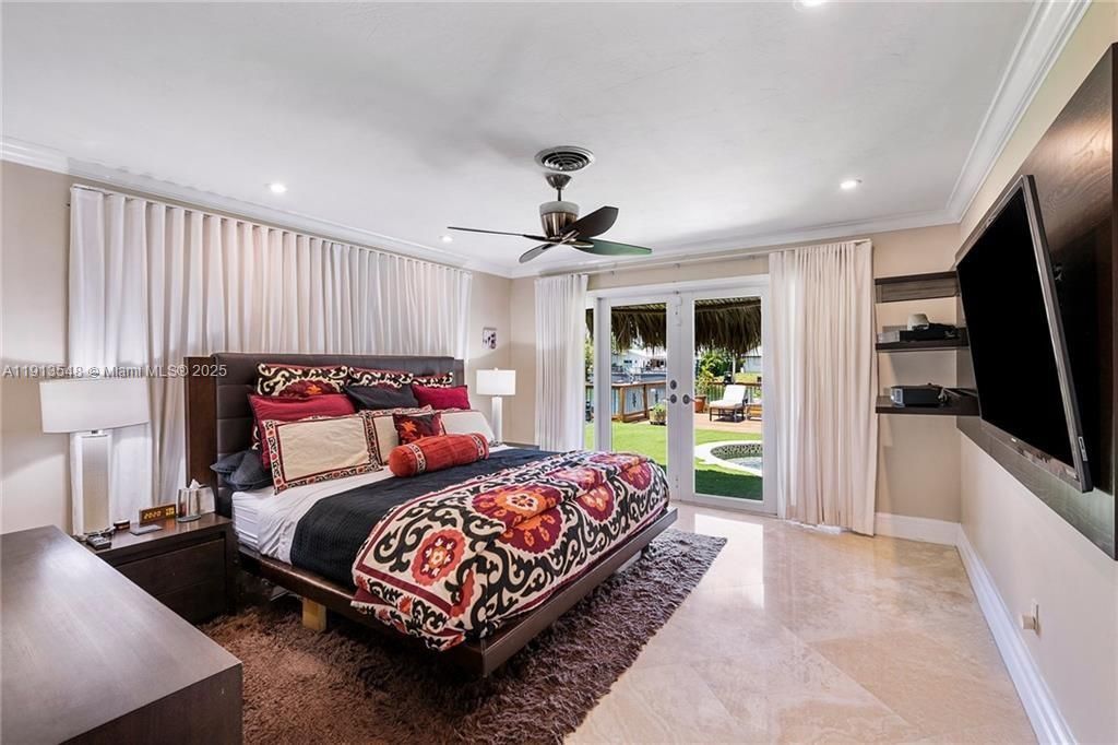 En Venta: $1,997,000 (5 camas, 4 baños, 2564 Pies cuadrados)