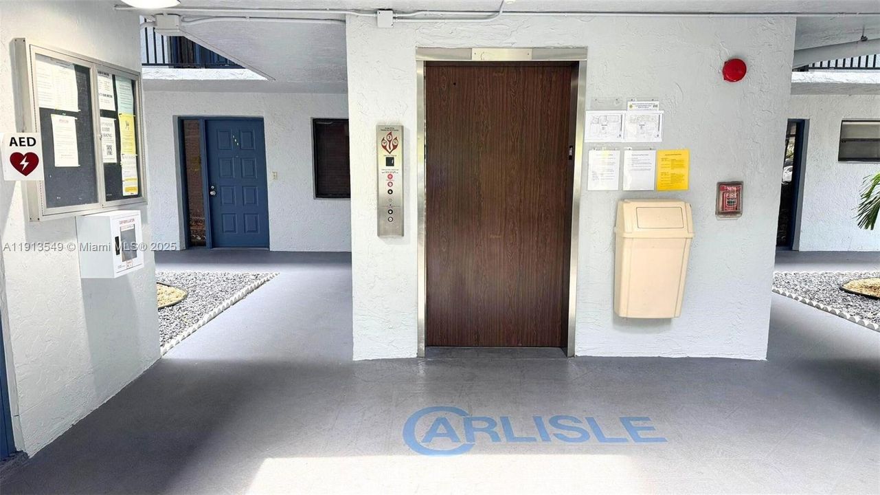 На продажу: $199,500 (2 спален, 2 ванн, 1350 Квадратных фут)