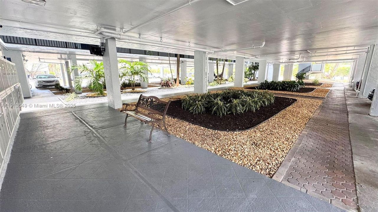 На продажу: $199,500 (2 спален, 2 ванн, 1350 Квадратных фут)