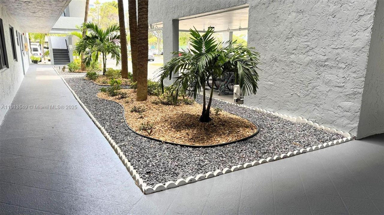 На продажу: $199,500 (2 спален, 2 ванн, 1350 Квадратных фут)