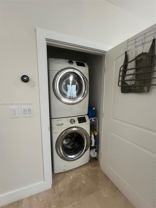 For Rent: $5,000 (3 beds, 2 baths, 0 Square Feet)