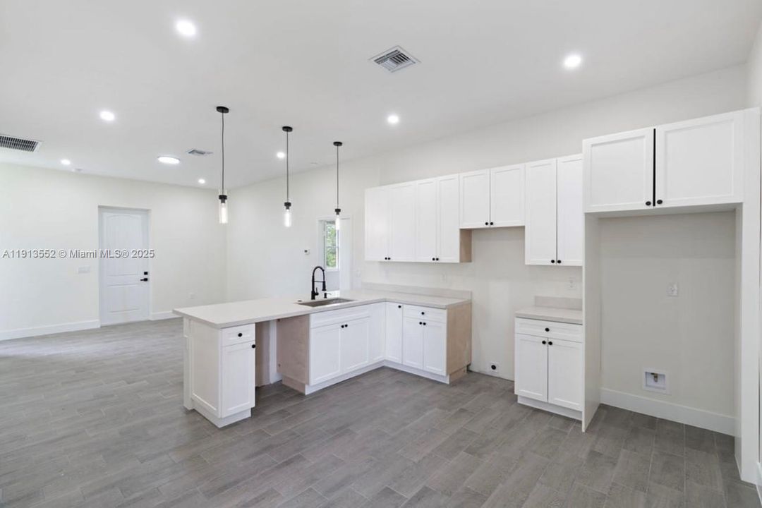 For Rent: $2,795 (4 beds, 3 baths, 0 Square Feet)