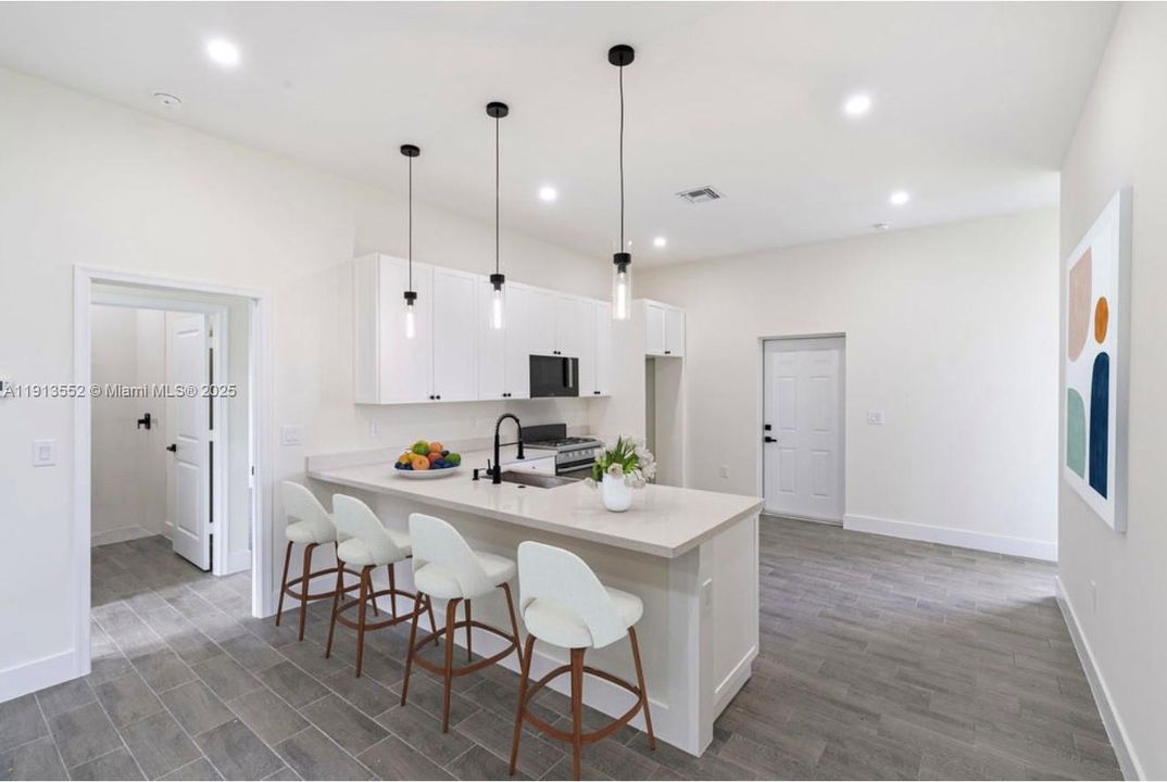 For Rent: $2,795 (4 beds, 3 baths, 0 Square Feet)