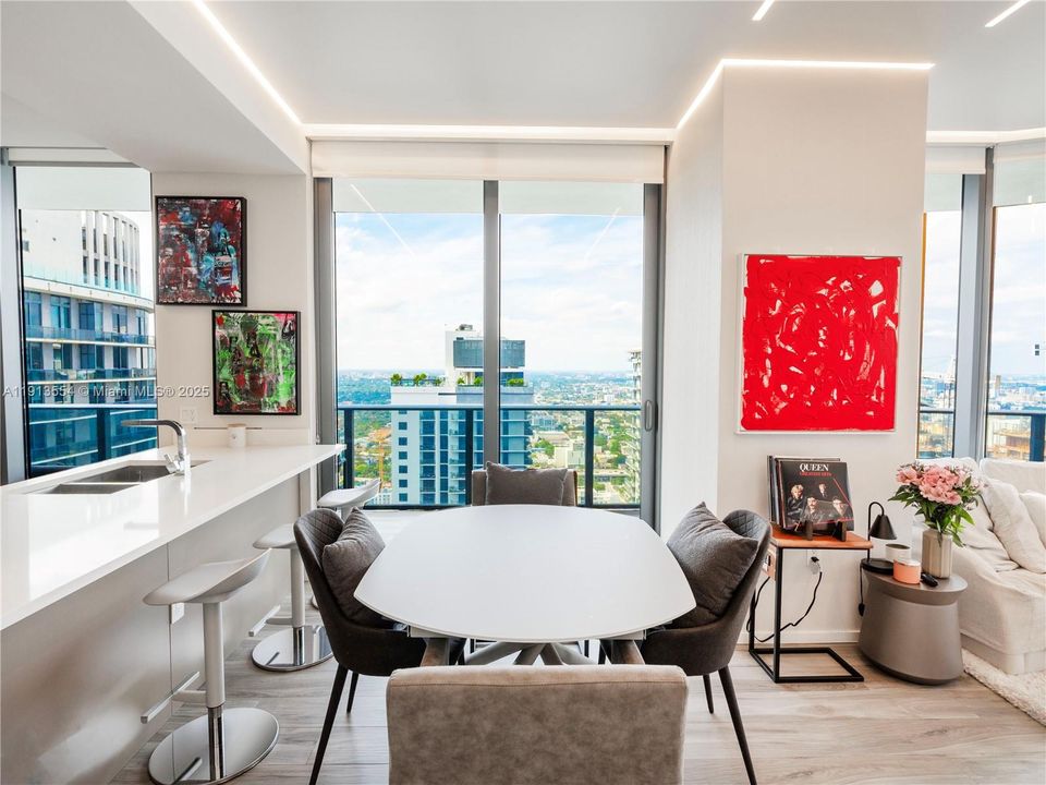 For Rent: $9,950 (3 beds, 3 baths, 1450 Square Feet)