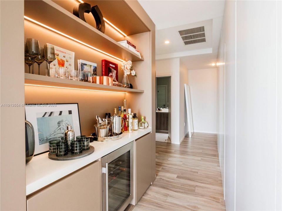 For Rent: $9,950 (3 beds, 3 baths, 1450 Square Feet)