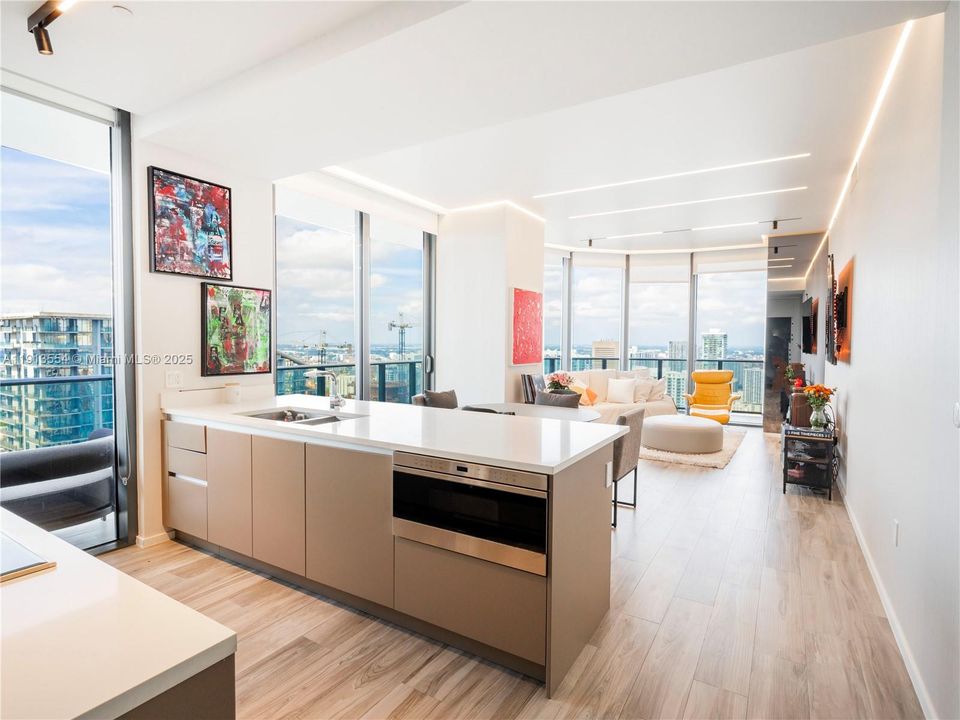 For Rent: $9,950 (3 beds, 3 baths, 1450 Square Feet)