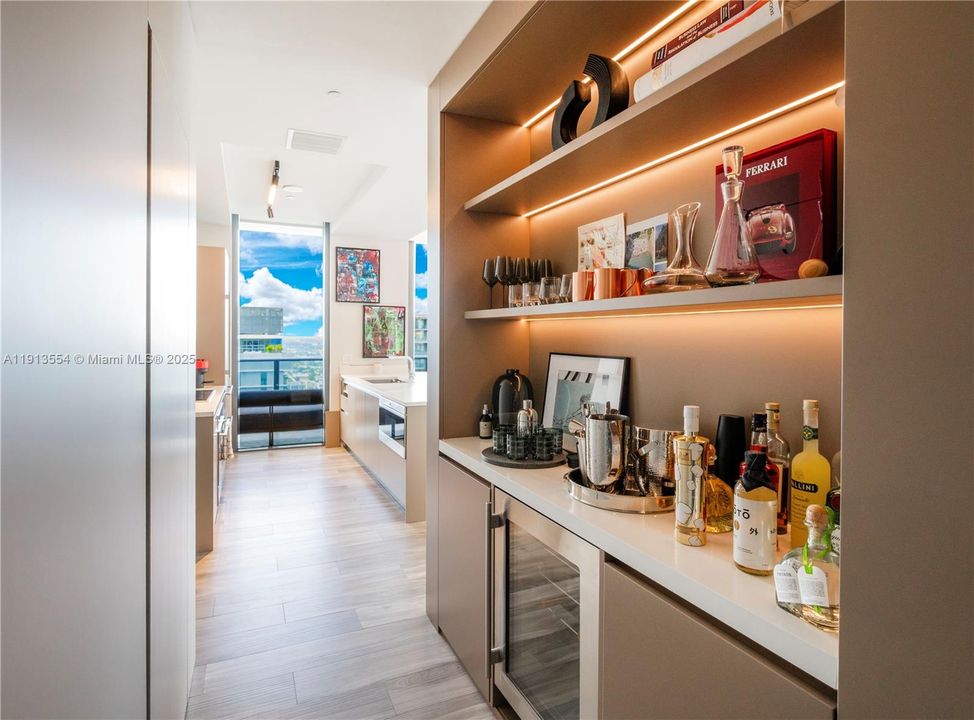 For Rent: $9,950 (3 beds, 3 baths, 1450 Square Feet)