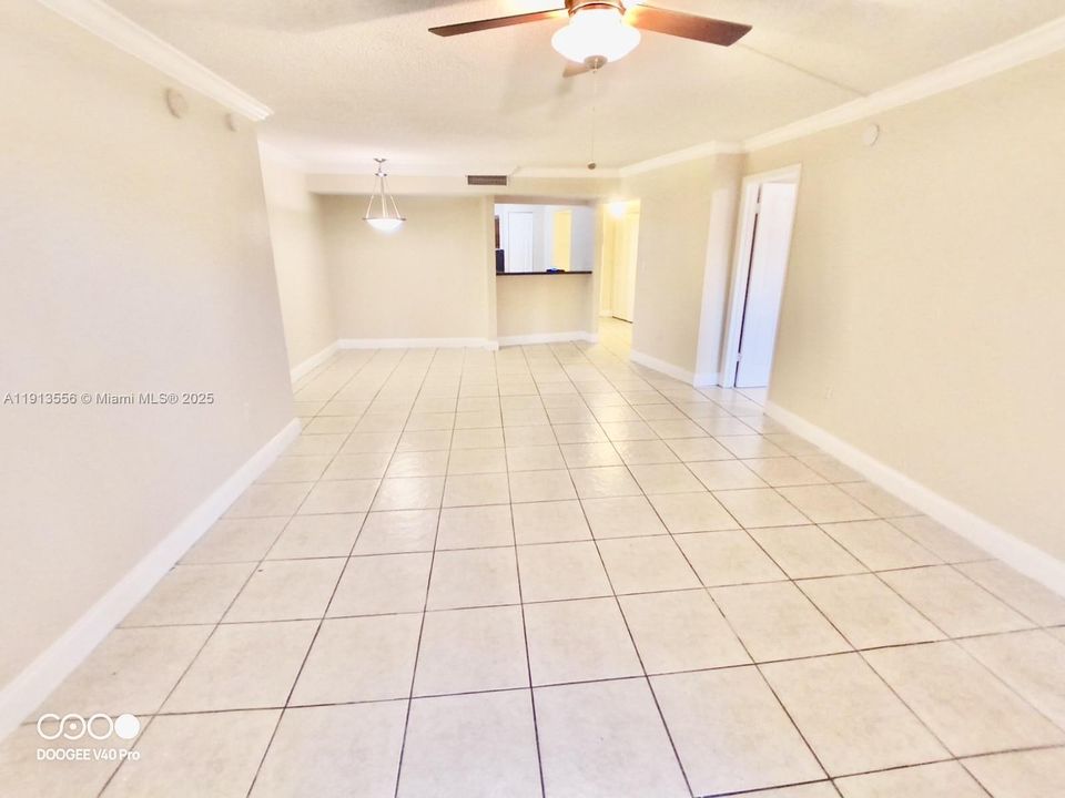 For Rent: $1,850 (2 beds, 2 baths, 1252 Square Feet)