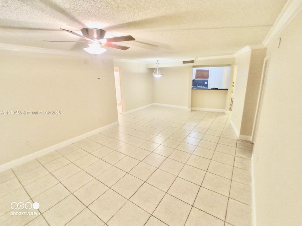 For Rent: $1,850 (2 beds, 2 baths, 1252 Square Feet)