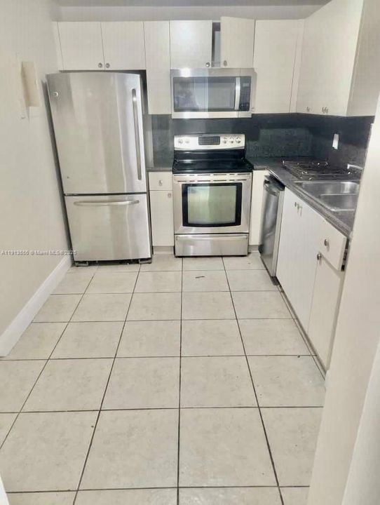 For Rent: $1,850 (2 beds, 2 baths, 1252 Square Feet)