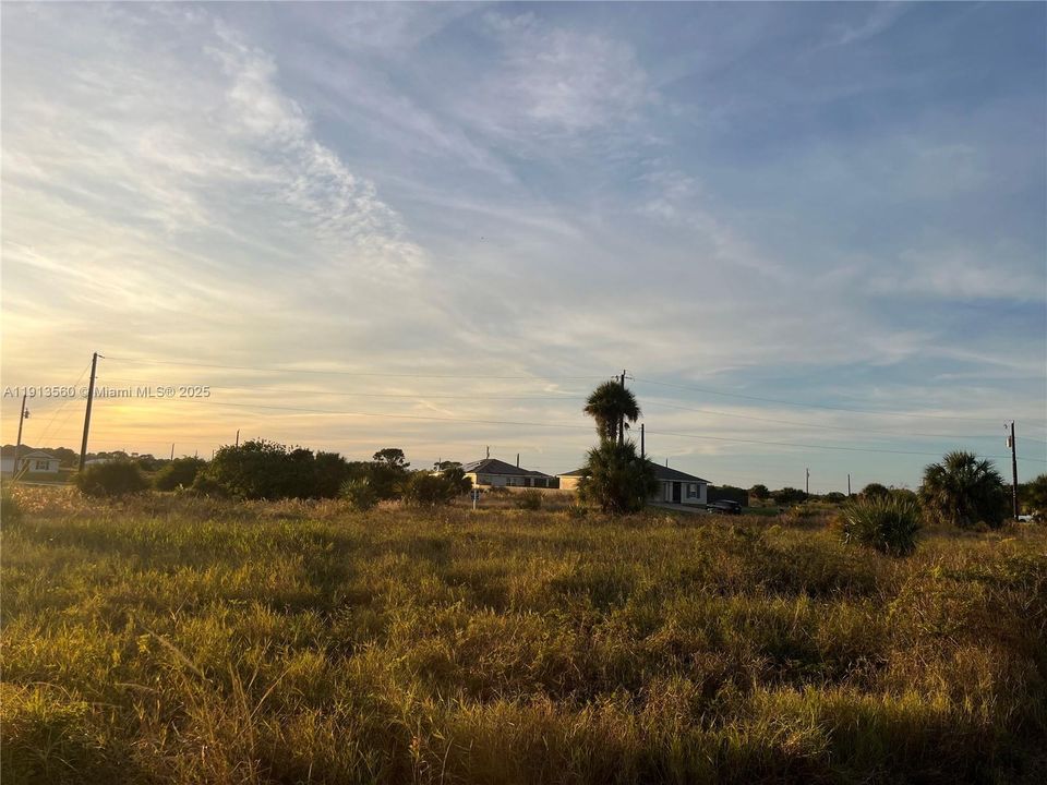 待售: $26,000 (0.30 acres)